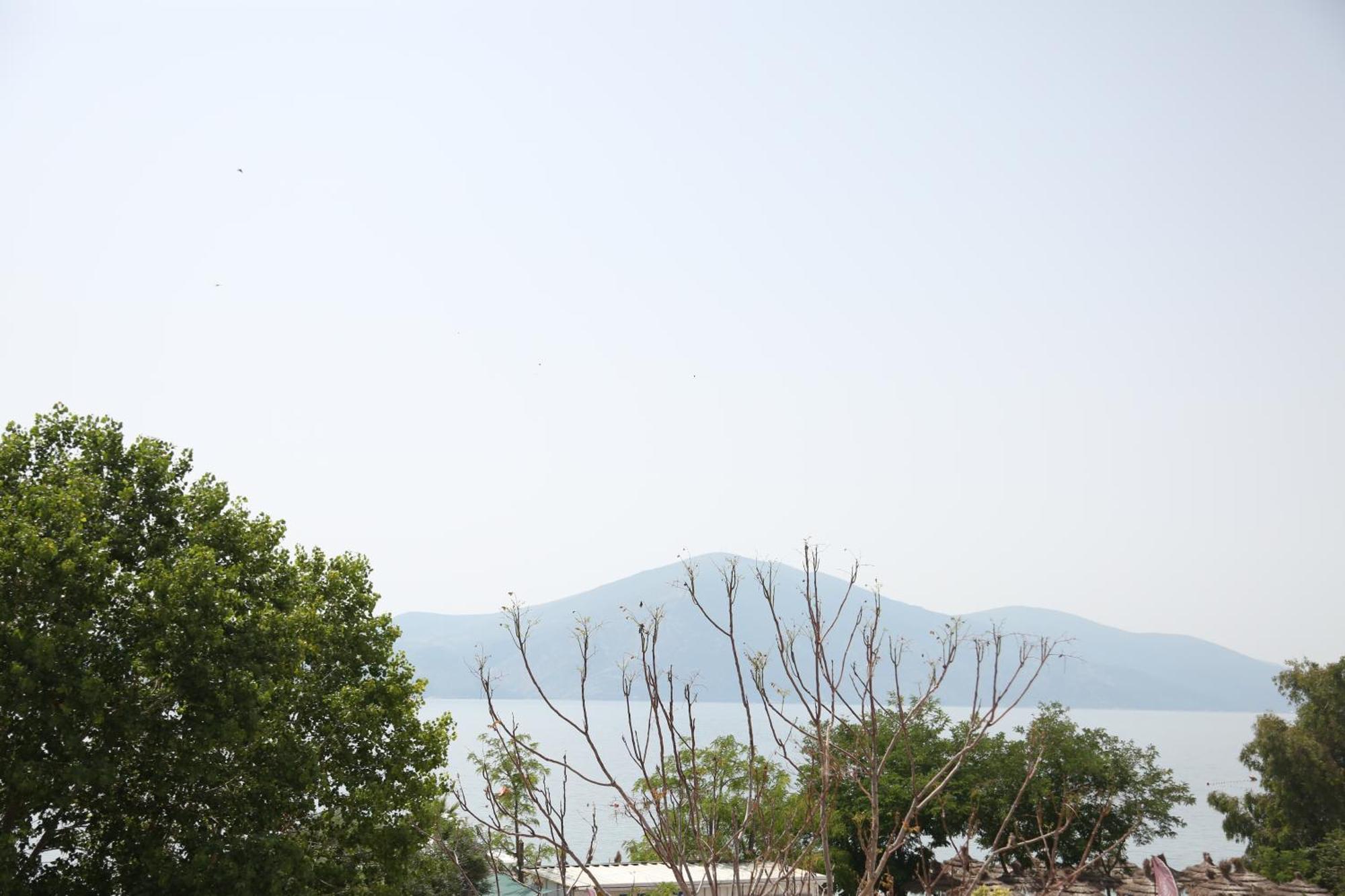 B&B Champagne, Vlore Bay Radhime Exterior photo