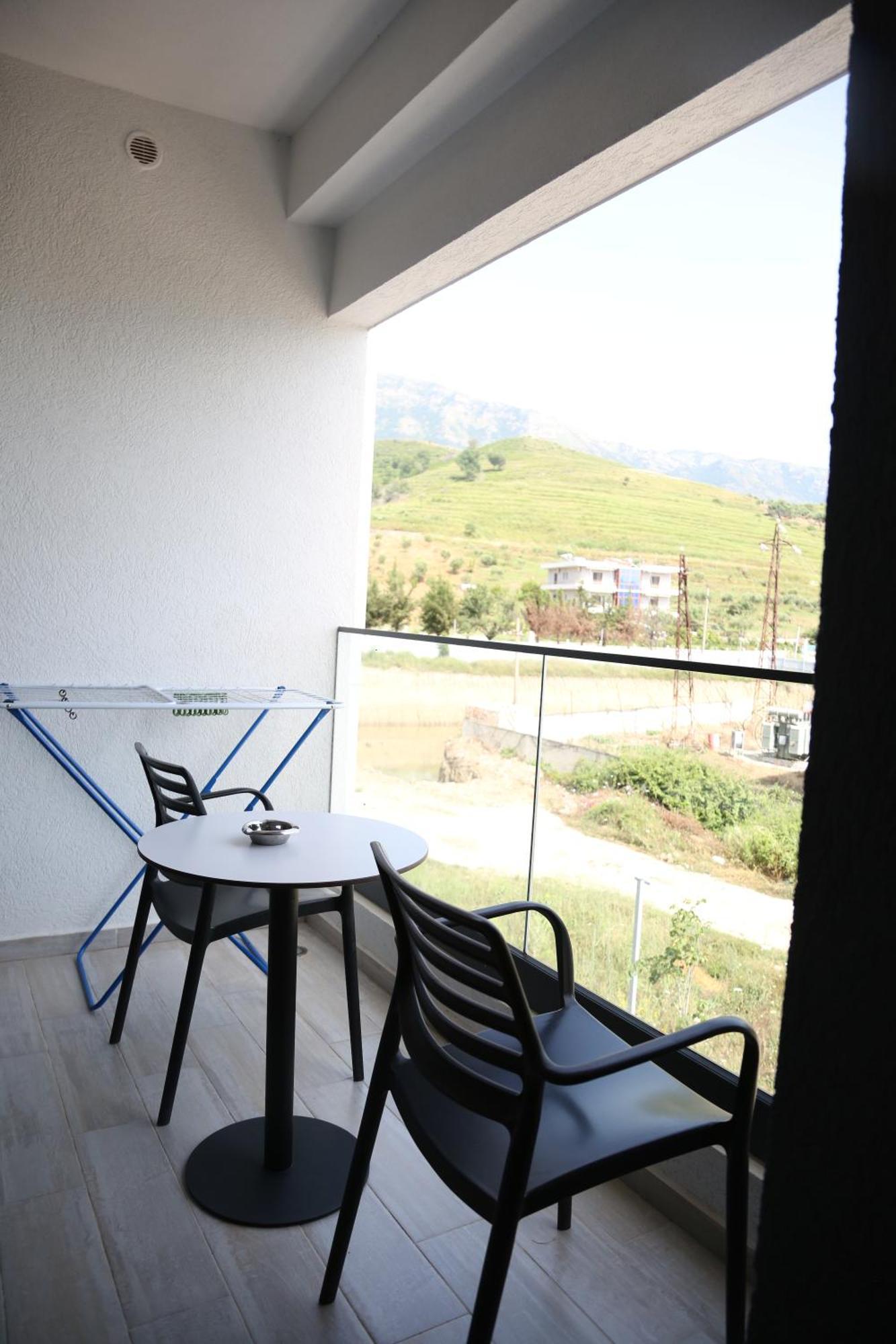 B&B Champagne, Vlore Bay Radhime Exterior photo
