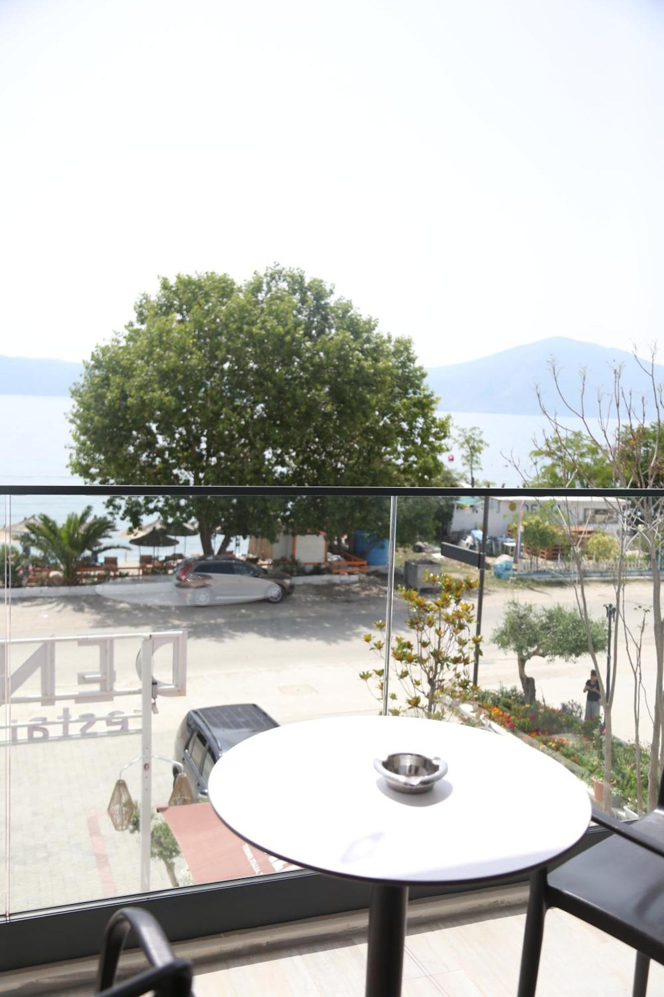 B&B Champagne, Vlore Bay Radhime Exterior photo